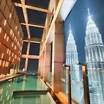 Tropicana The Residence Klcc By Rooftop Skypool
