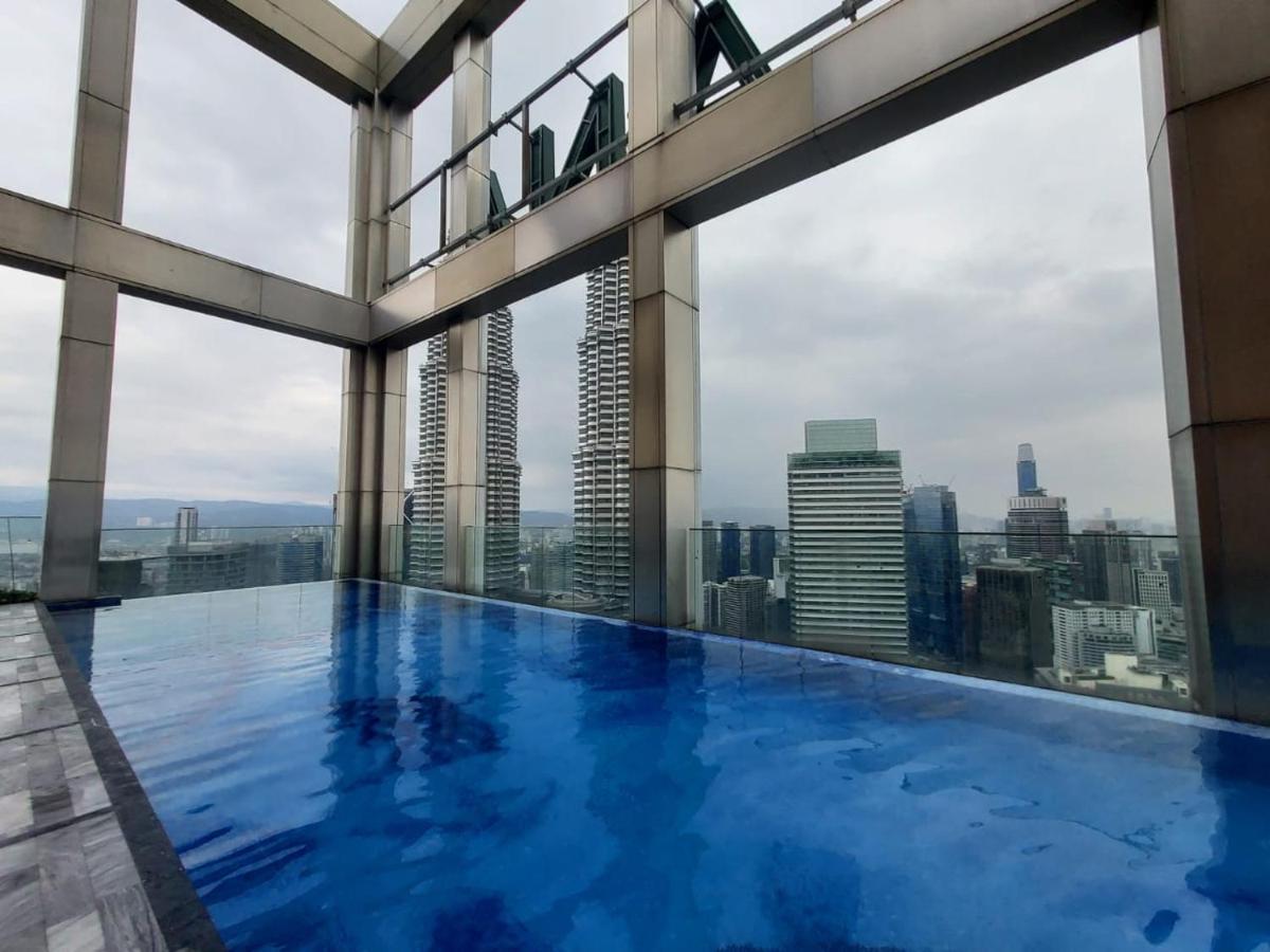 Tropicana The Klcc By Rooftop Skypool Kuala Lumpur