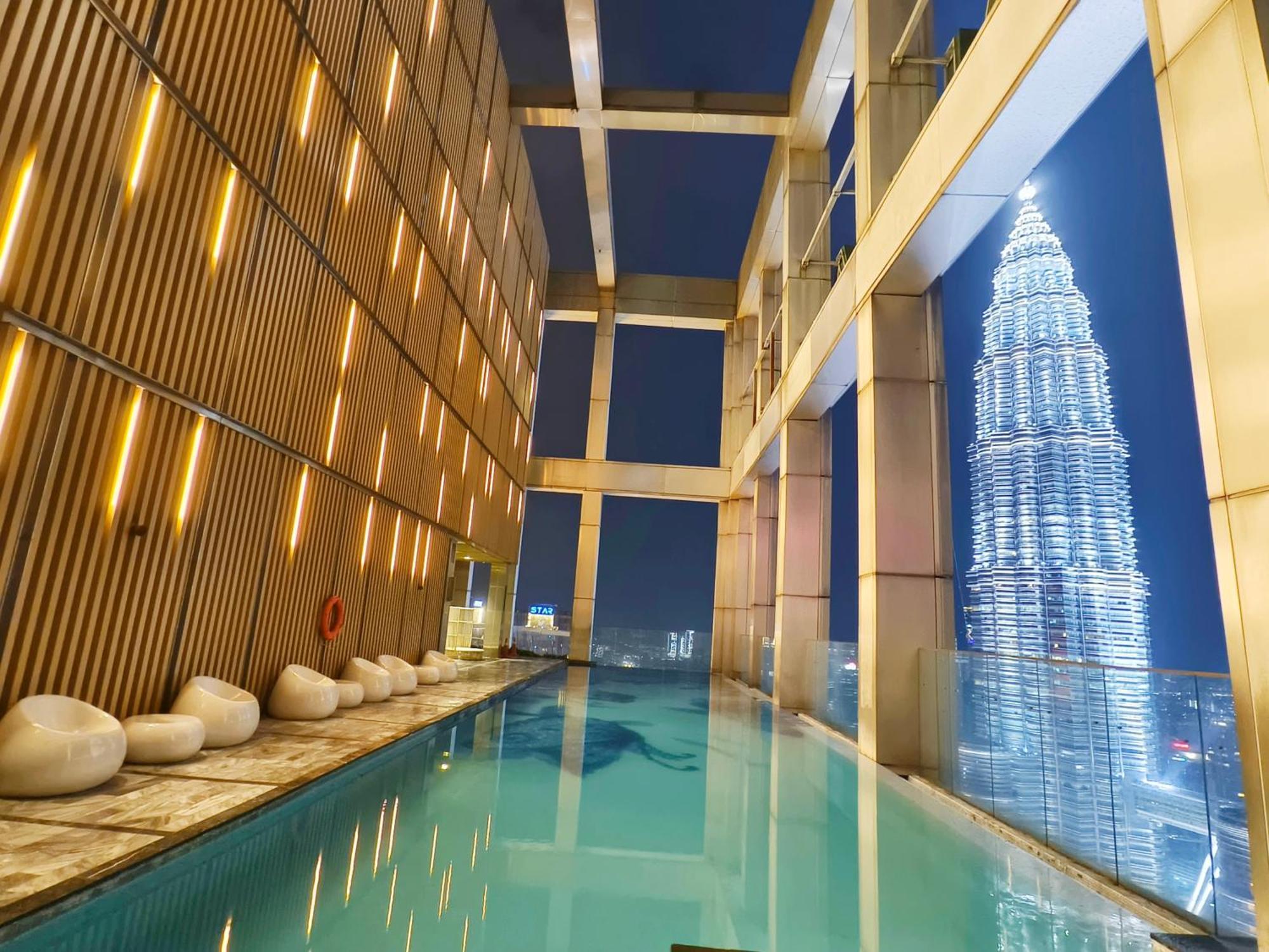 Tropicana The Klcc By Rooftop Skypool *